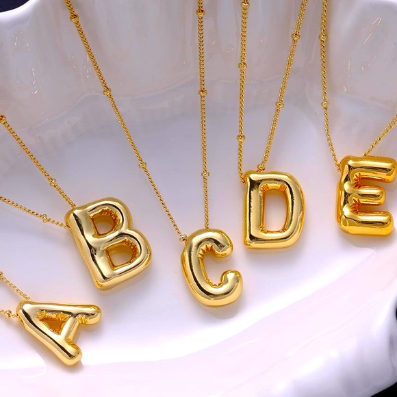 Chef_Nia Jewelry - ⭐️Gold Bubble 🫧 letter initial necklace